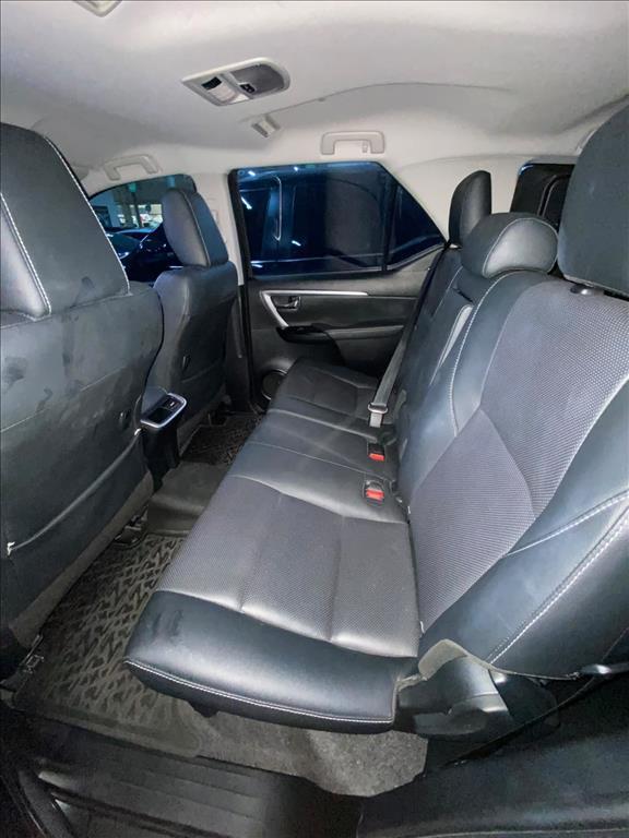 Toyota HILUX SW4