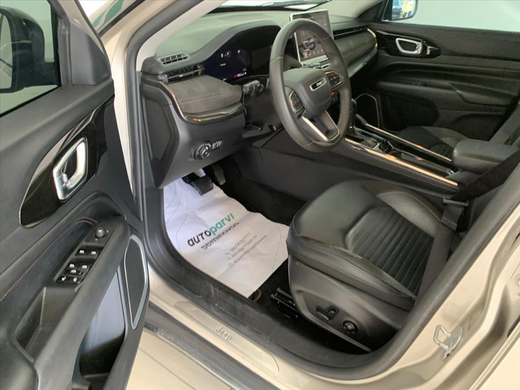 Jeep COMMANDER