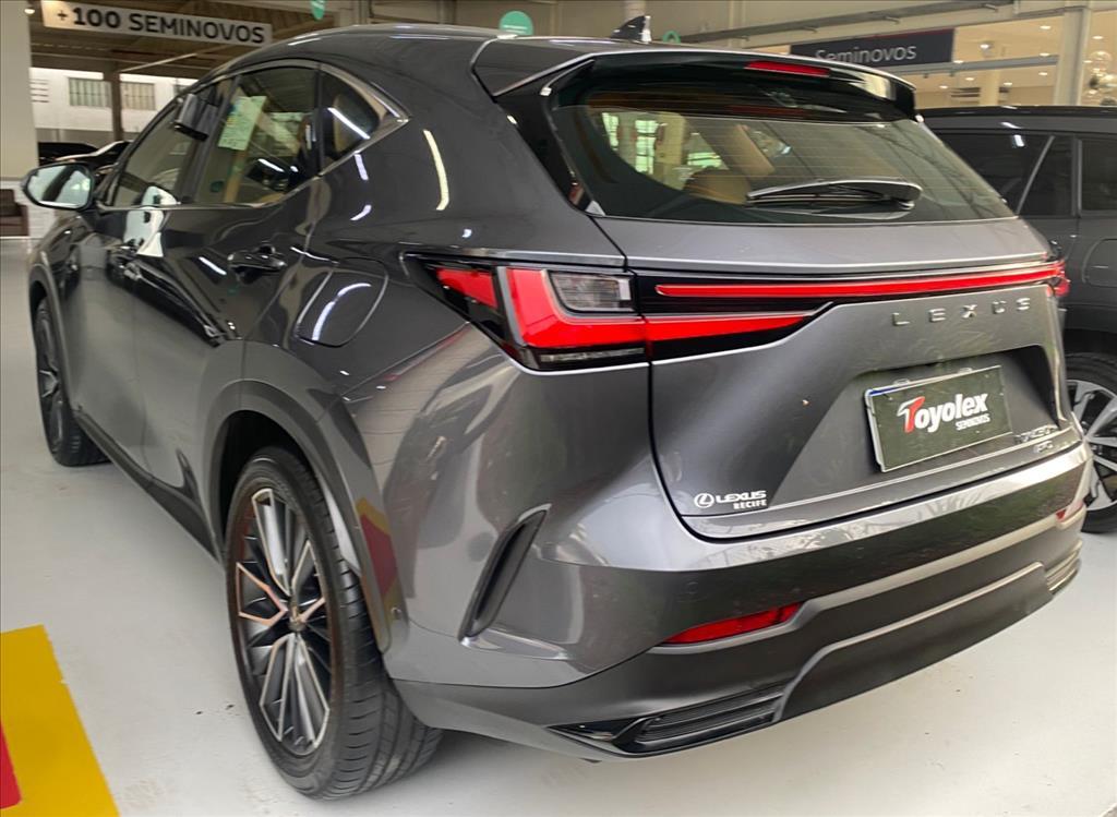 Lexus NX 450h+