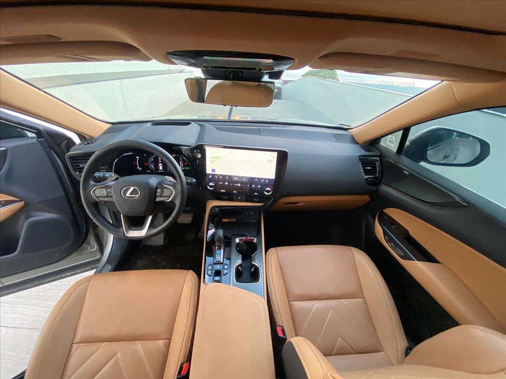 Lexus NX 450h+