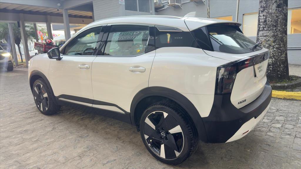 Nissan KICKS