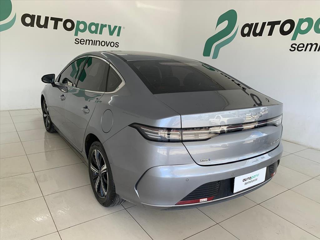 Byd KING