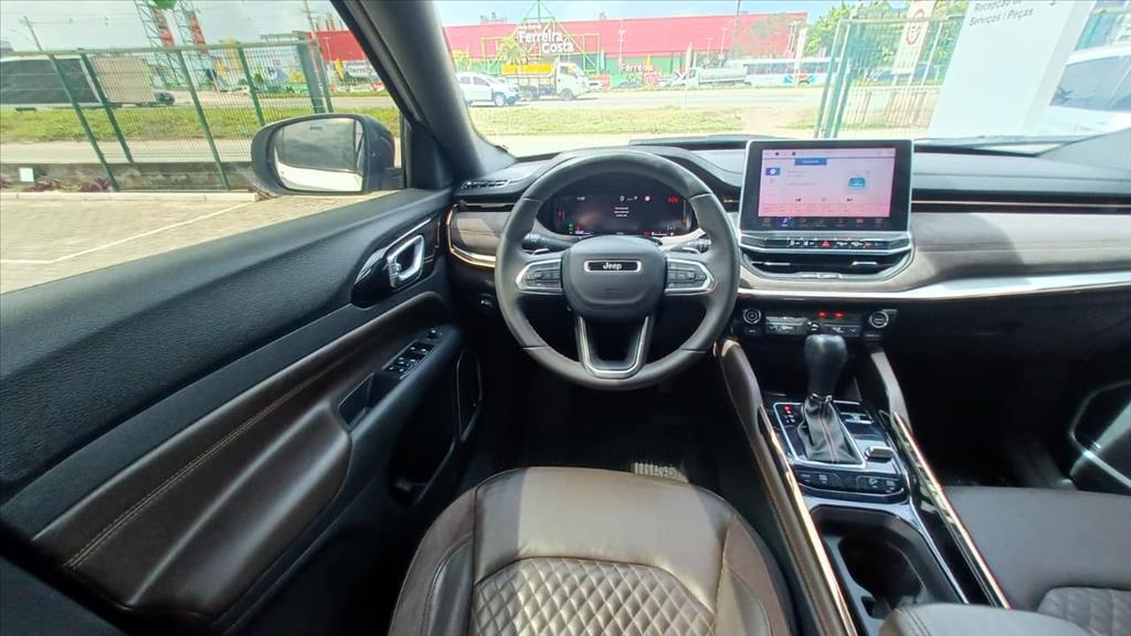Jeep COMMANDER