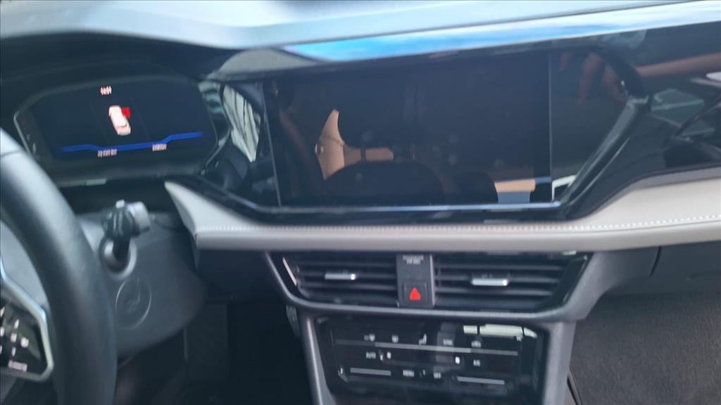 Volkswagen TAOS