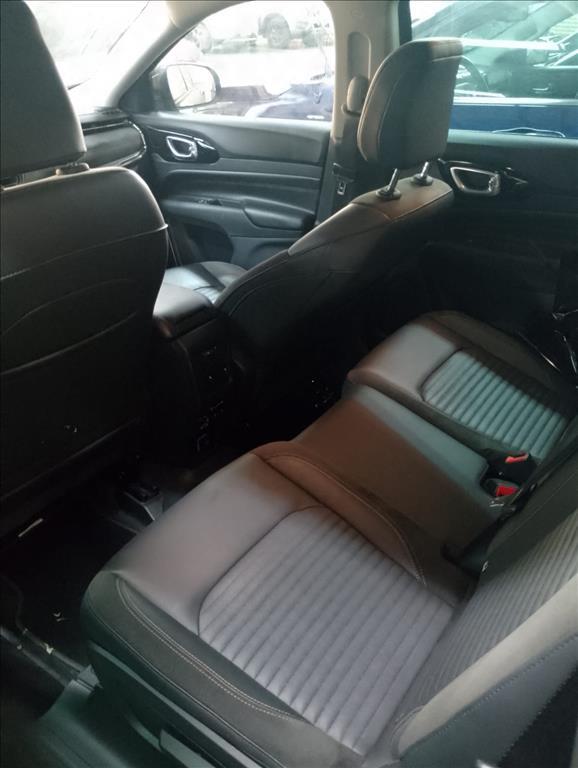 Jeep COMMANDER