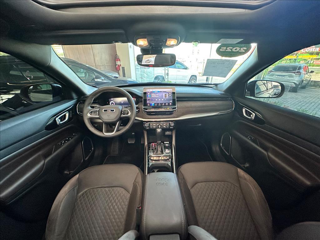 Jeep COMMANDER