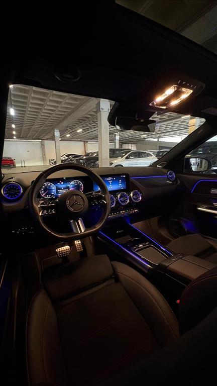 Mercedes Benz GLA 200
