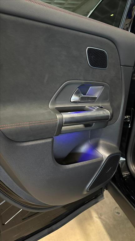 Mercedes Benz GLA 200