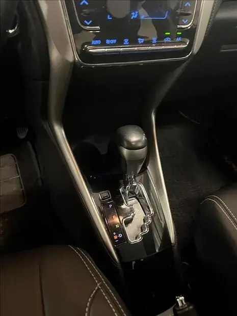 Toyota YARIS 1.5 16V FLEX SEDAN XLS MULTIDRIVE