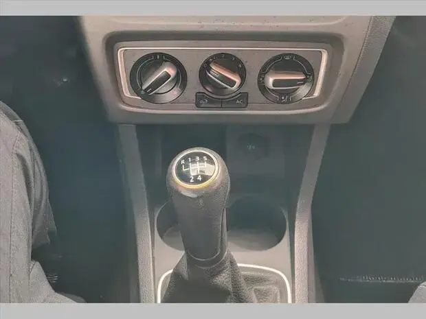 Volkswagen FOX 1.0 MI 8V FLEX 4P MANUAL
