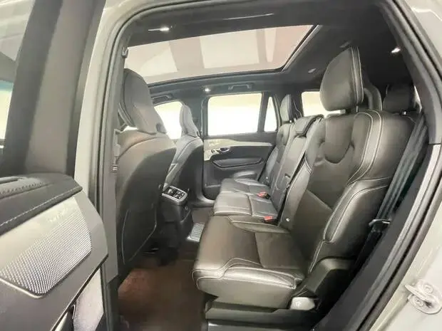 Volvo XC90 Recharge Ultra Dark 2.0