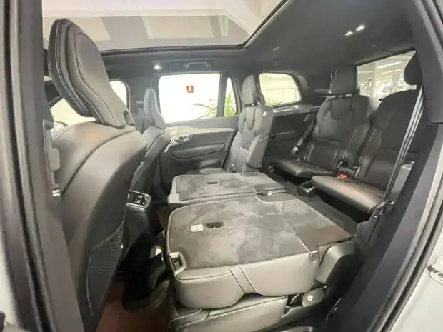 Volvo XC90 Recharge Ultra Dark 2.0