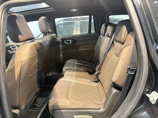 Jeep COMMANDER 2.0 HURRICANE 4 TURBO GASOLINA OVERLAND AT9