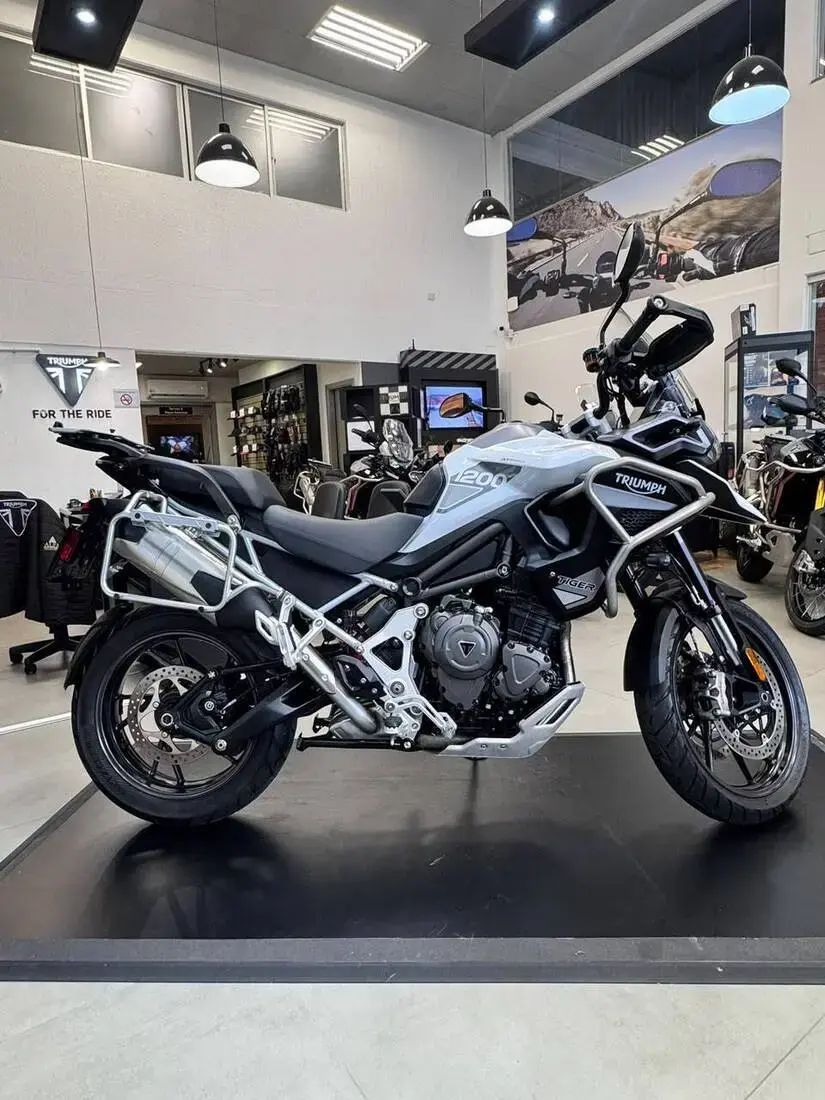galeria Tiger 1200