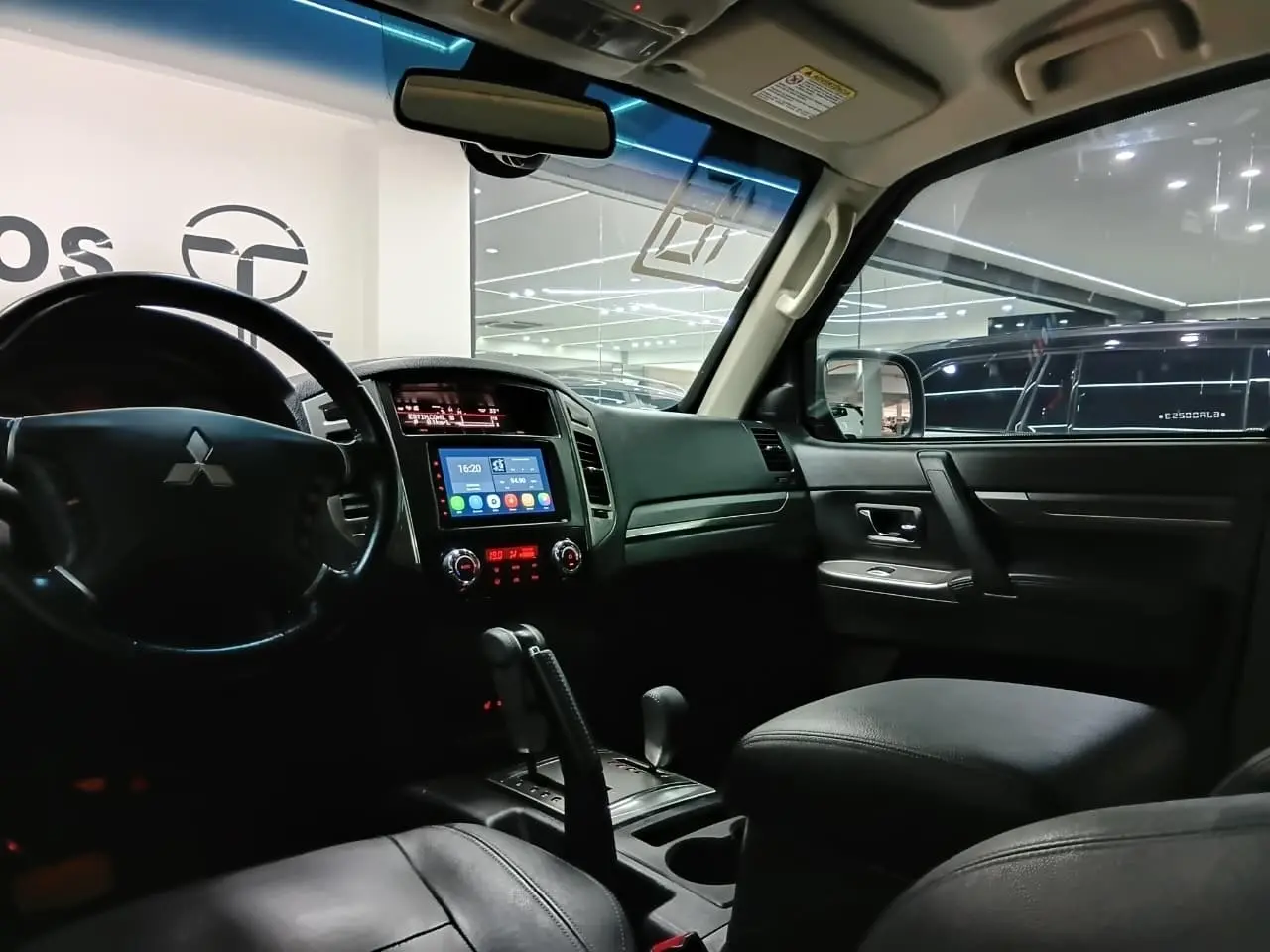 galeria PAJERO FULL
