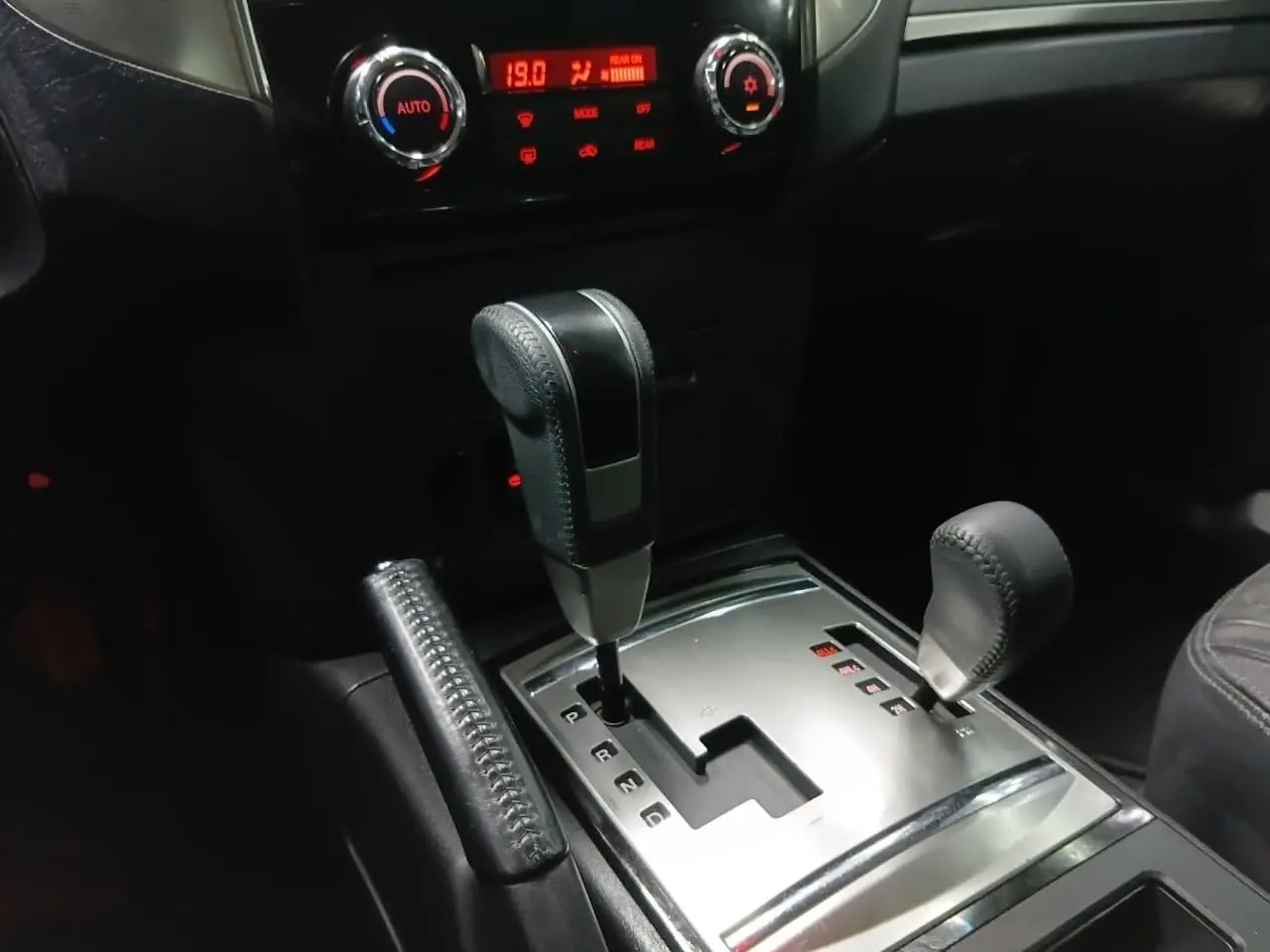 galeria PAJERO FULL
