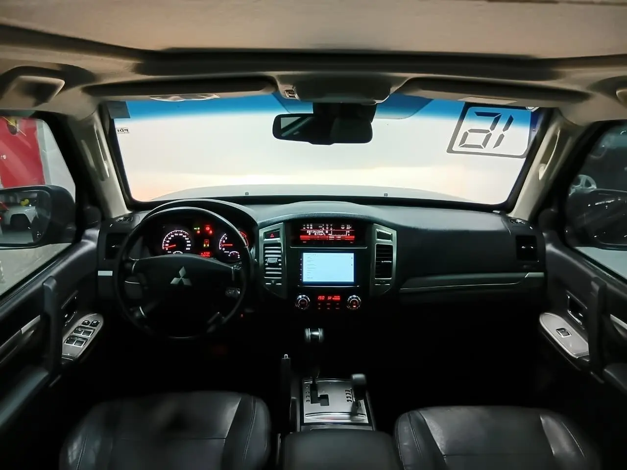 galeria PAJERO FULL