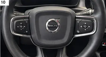 Volvo XC40 2.0 T4 GASOLINA MOMENTUM GEARTRONIC
