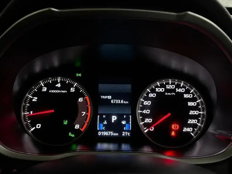 galeria ECLIPSE CROSS