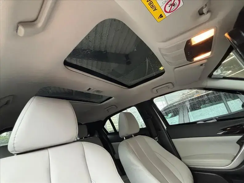 galeria ECLIPSE CROSS