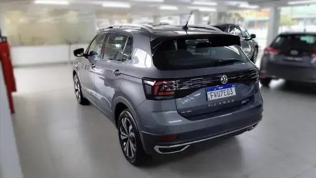 Volkswagen T-CROSS 1.4 250 TSI TOTAL FLEX HIGHLINE AUTOMÁTICO