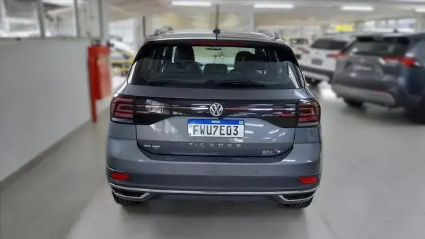 Volkswagen T-CROSS 1.4 250 TSI TOTAL FLEX HIGHLINE AUTOMÁTICO