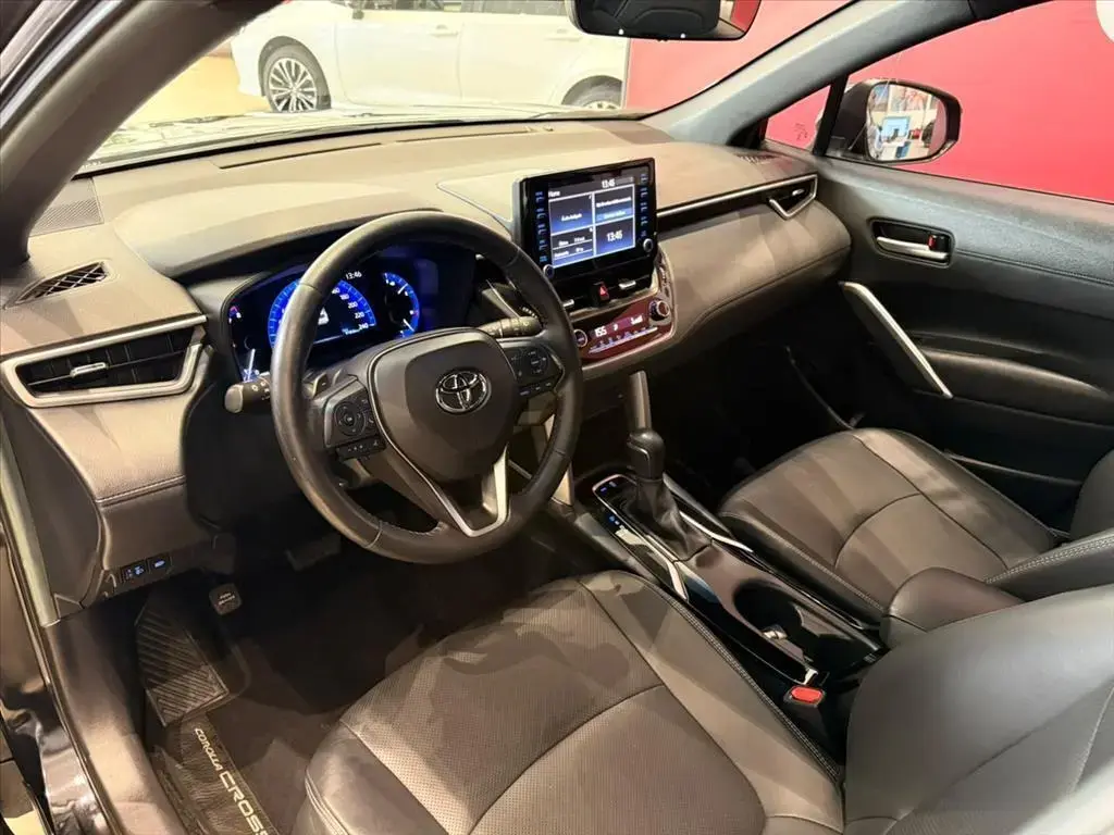 galeria COROLLA CROSS