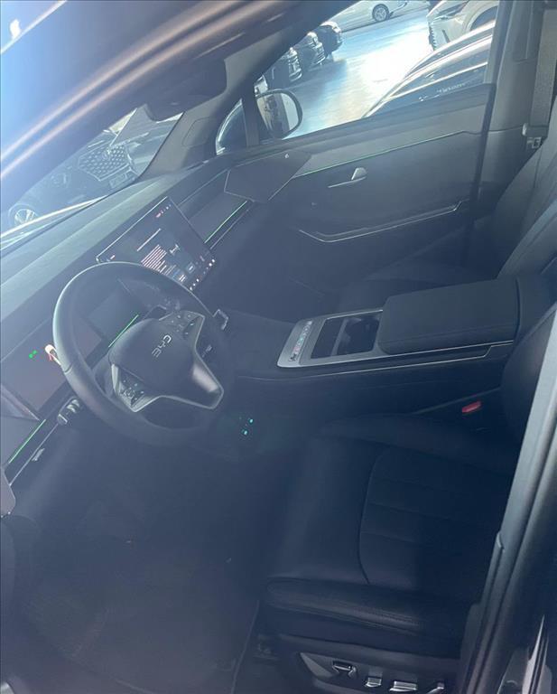 Byd ATTO 8