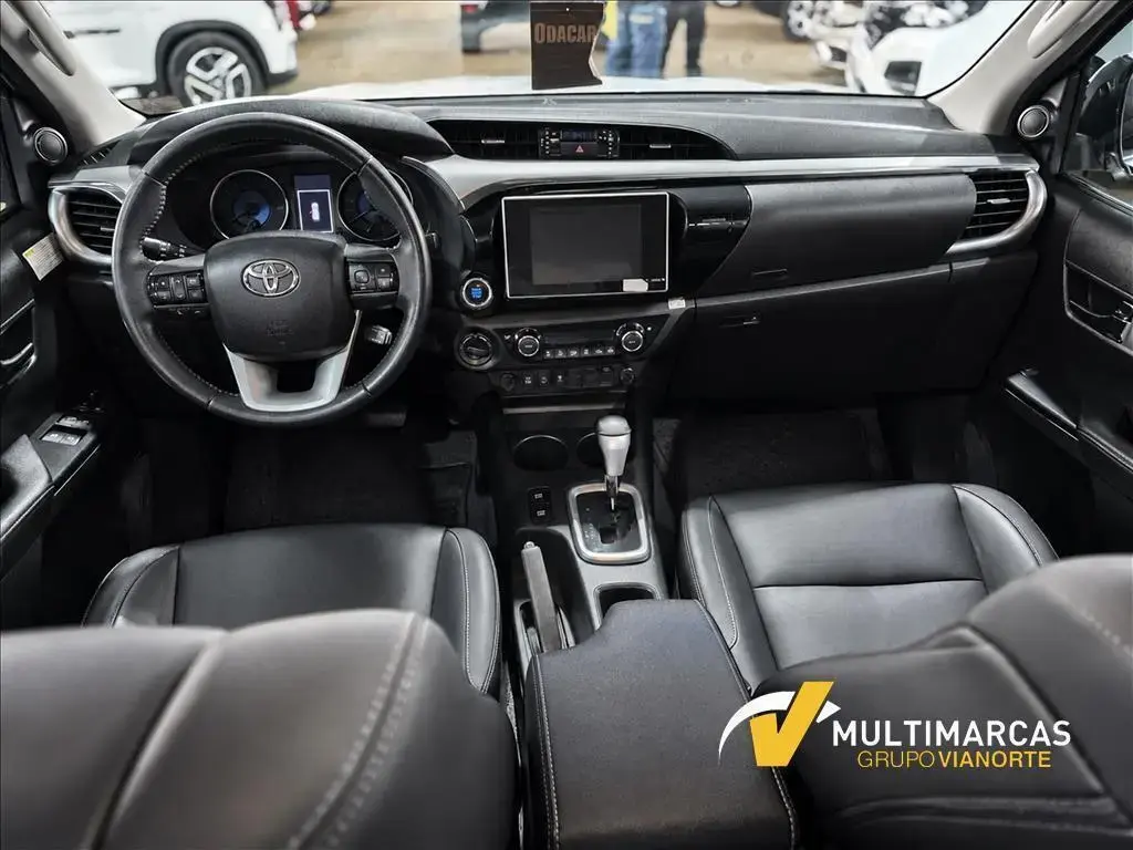 galeria HILUX