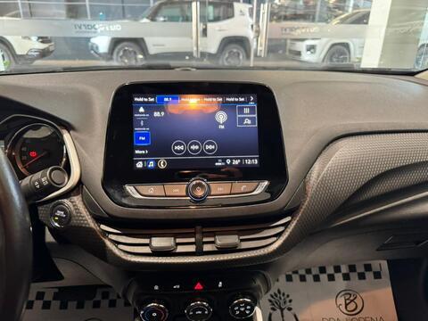 Chevrolet ONIX PLUS