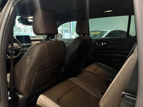 Jeep COMMANDER