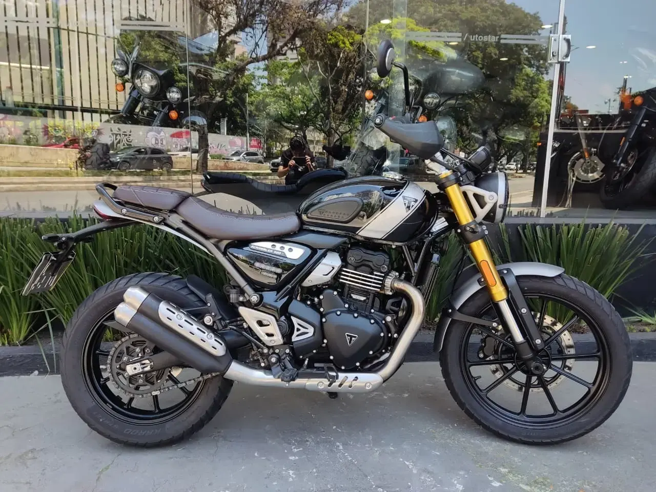 galeria Scrambler 400 X
