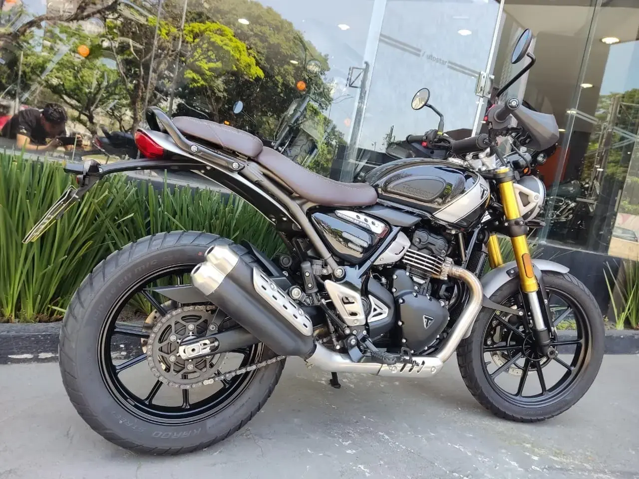 galeria Scrambler 400 X