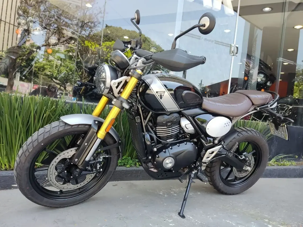 galeria Scrambler 400 X