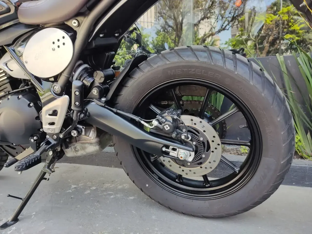 galeria Scrambler 400 X