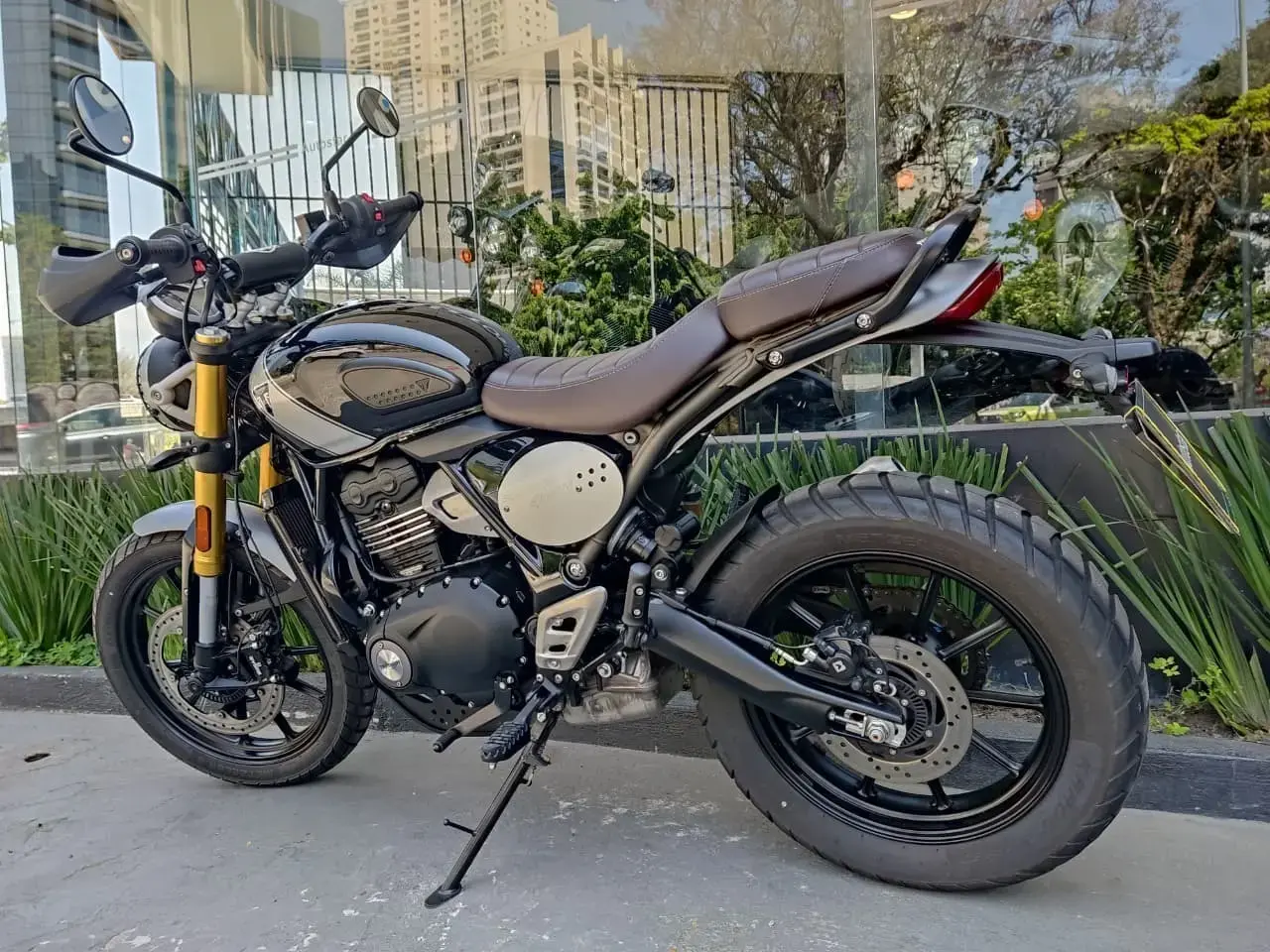 galeria Scrambler 400 X