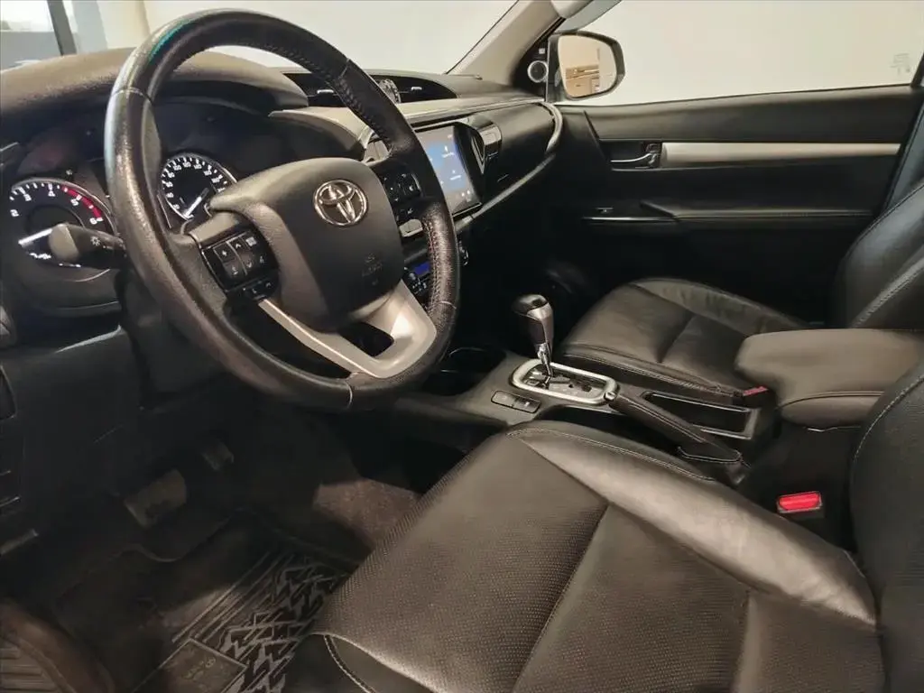 galeria HILUX