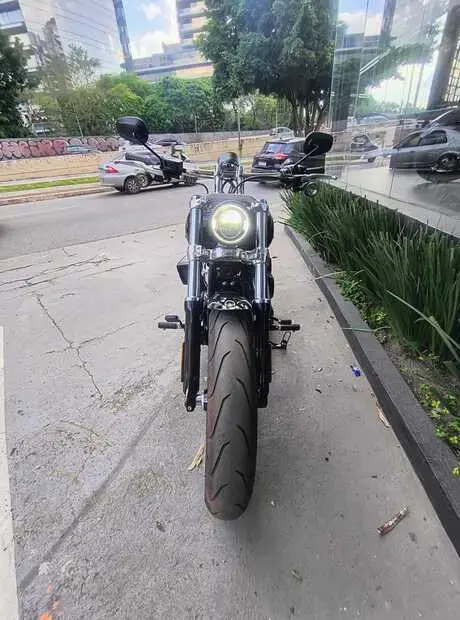 Harley Davidson Breakout FXBR