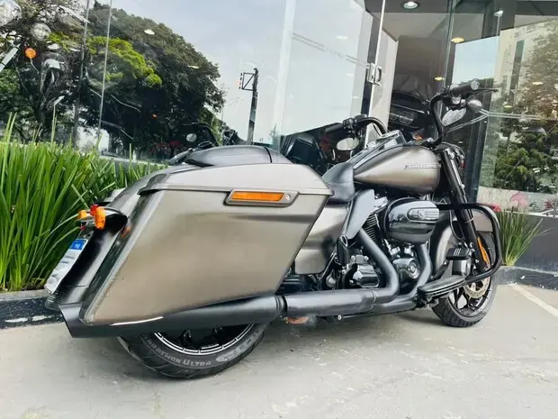 Harley Davidson Road King Special FLHRXS ROAD KING SPECIAL FLHRXS