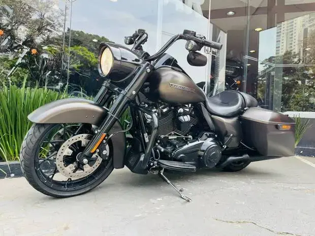 Harley Davidson Road King Special FLHRXS ROAD KING SPECIAL FLHRXS