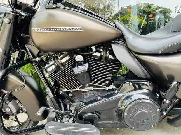 Harley Davidson Road King Special FLHRXS ROAD KING SPECIAL FLHRXS