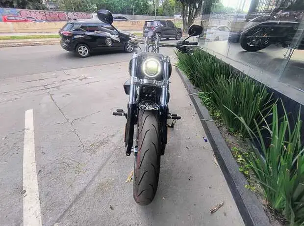 Harley Davidson Breakout FXBR
