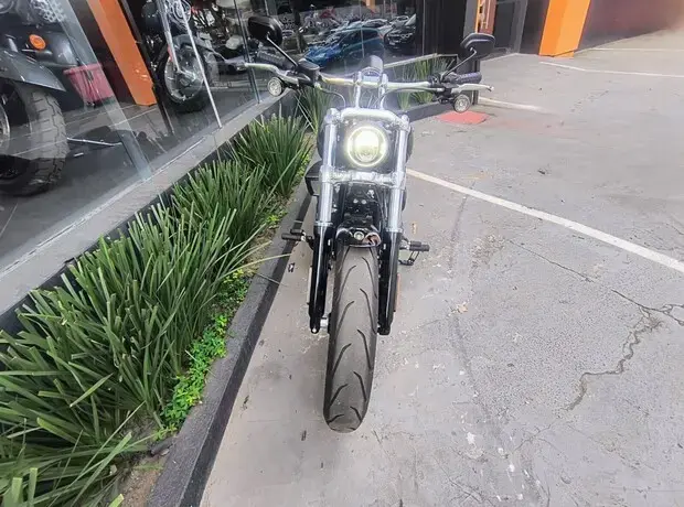 Harley Davidson Breakout FXBR