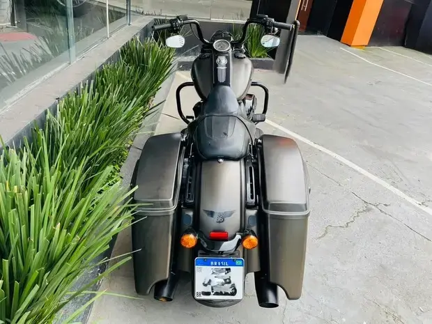 Harley Davidson Road King Special FLHRXS ROAD KING SPECIAL FLHRXS