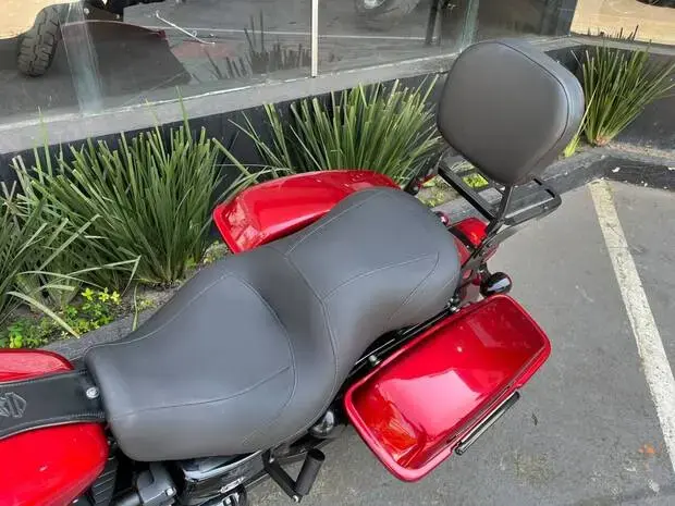 Harley Davidson Dyna Switchback