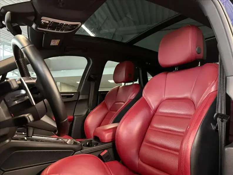 galeria MACAN