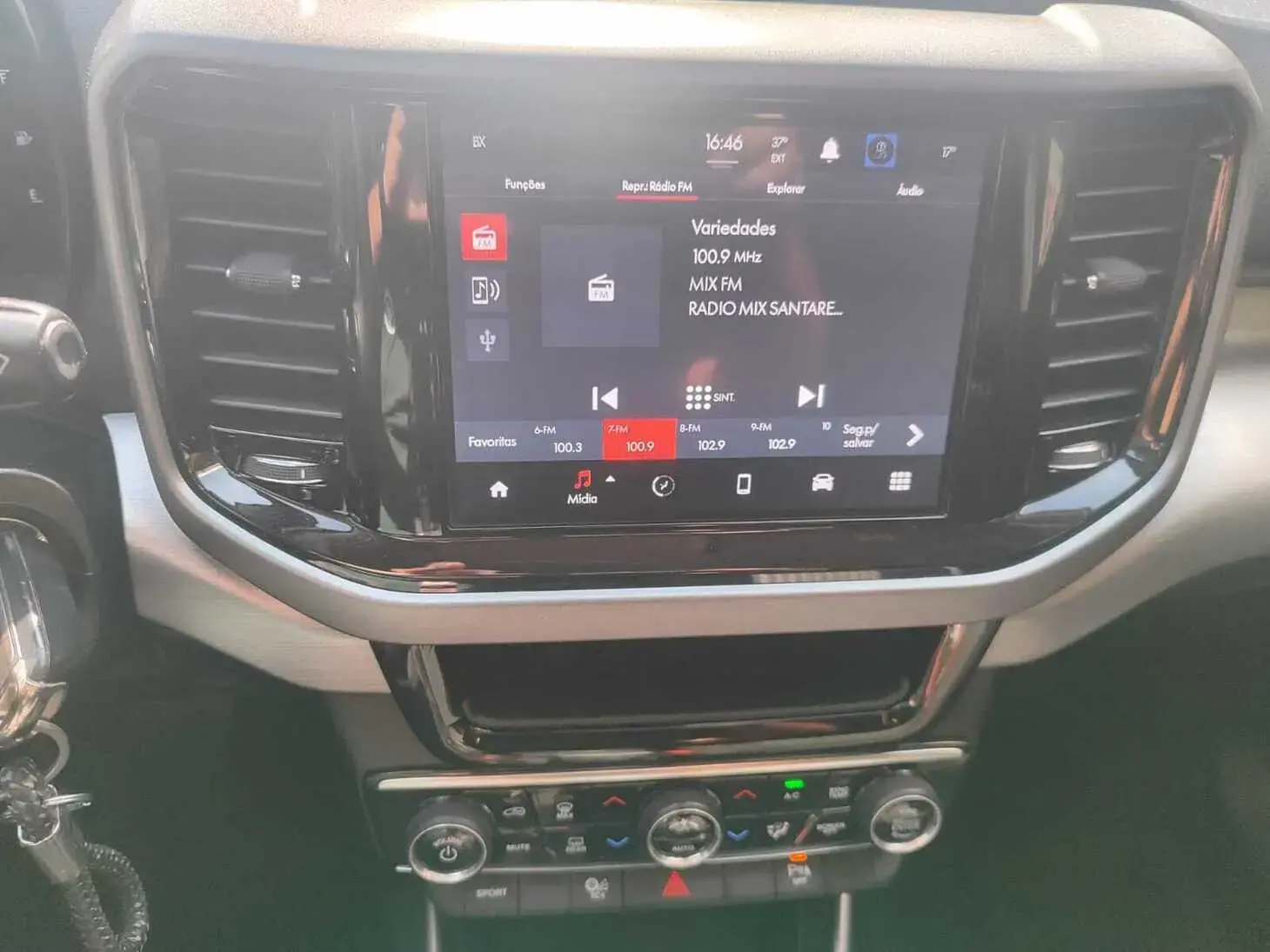 galeria FIAT TORO