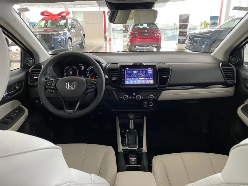 galeria NEW CITY SEDAN