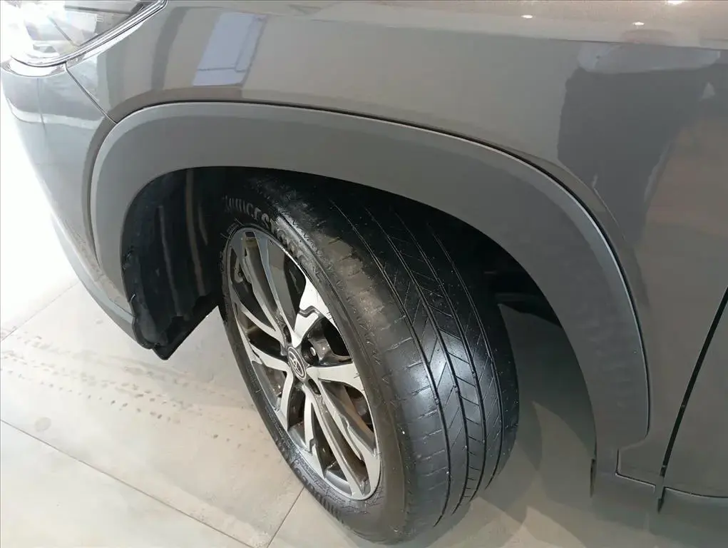 galeria COROLLA CROSS
