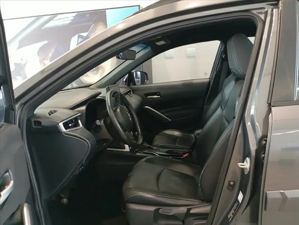 galeria COROLLA CROSS